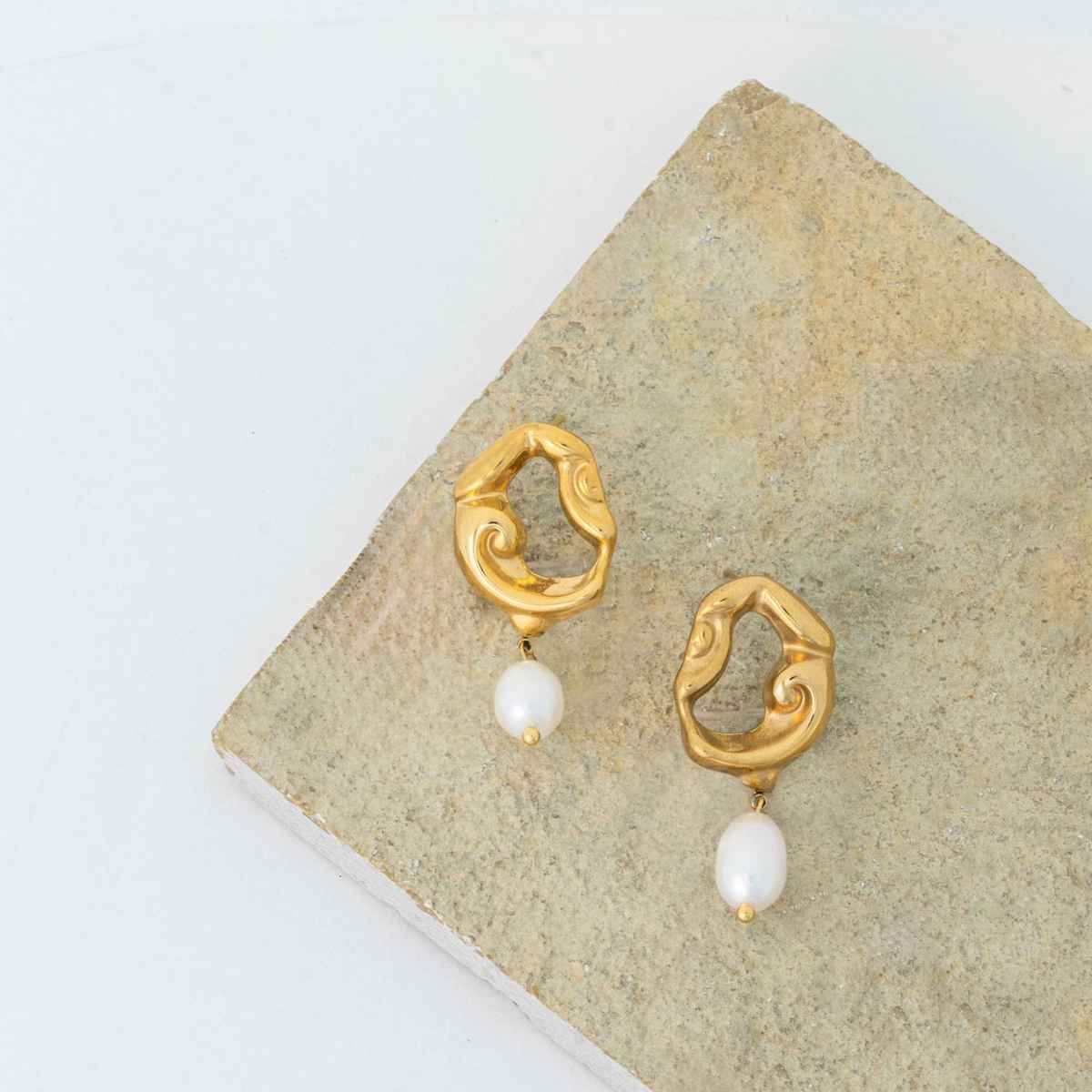ZAISHA 18K Gold Plated Pearl Baroque Earrings | Birthday | Anniversary | Valentines gift