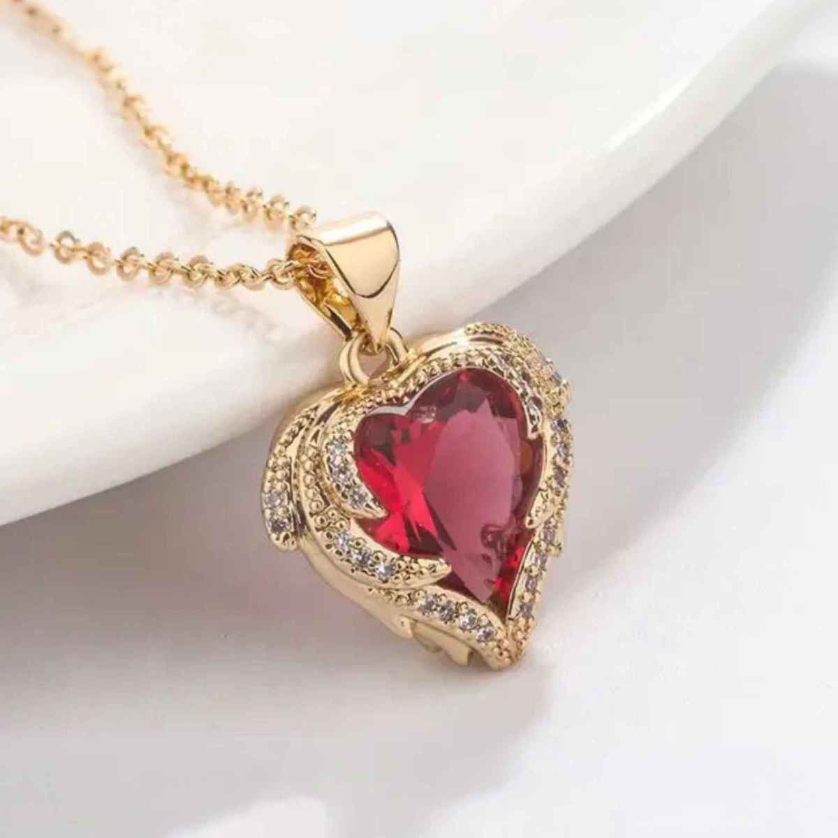Estailo Fashion Women's Jewellery Necklace & Pendants Red Gold | One Size