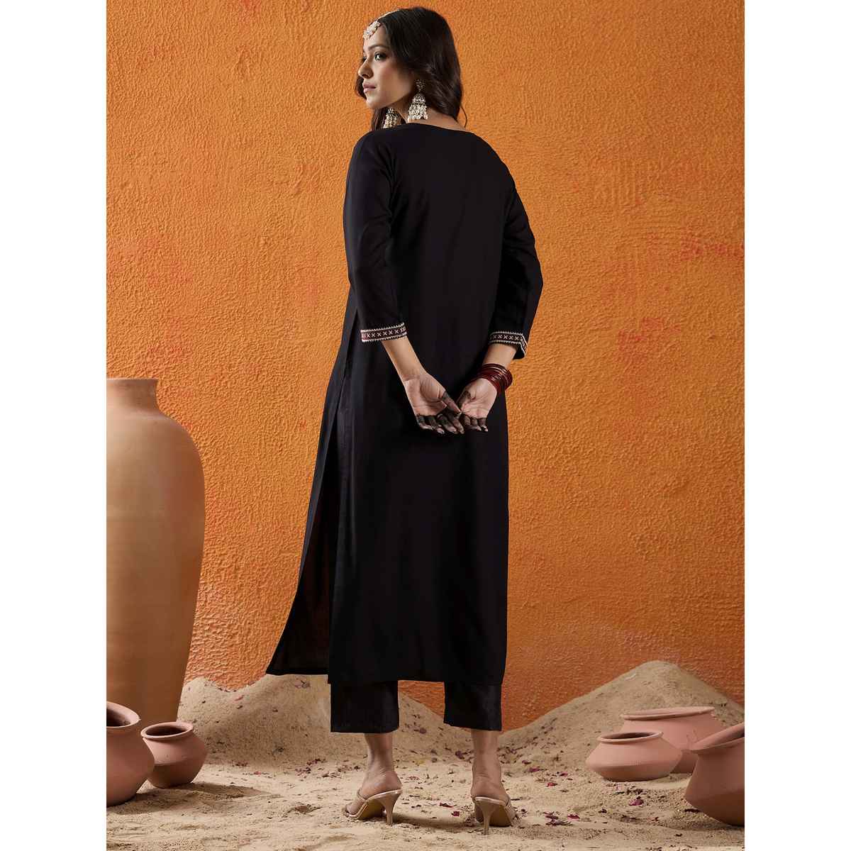 Indo Era Women's Viscose Rayon Embroidered Straight Kurta | KT5BK10029 | Black - XL