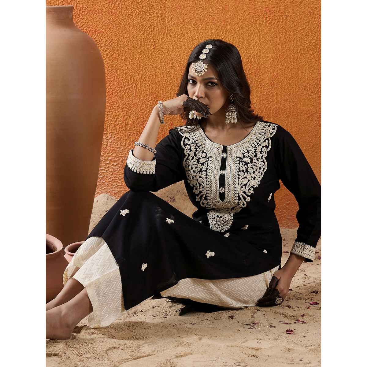 Indo Era Women's Viscose Rayon Floral Embroidered Straight Kurta | KT5BK10014 | Black - XL