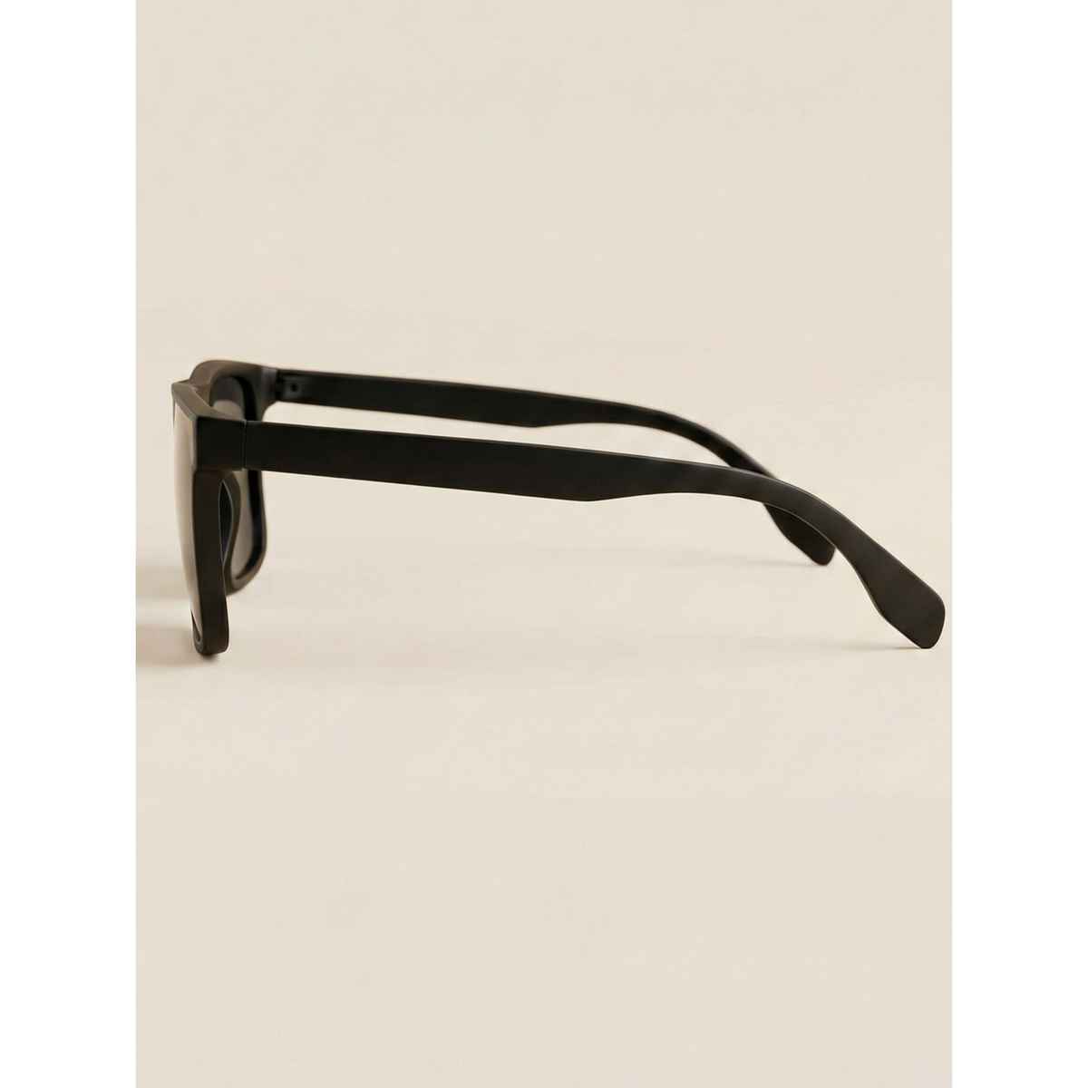 NuVew Unisex Wayfarer Sunglasses | Black | Medium