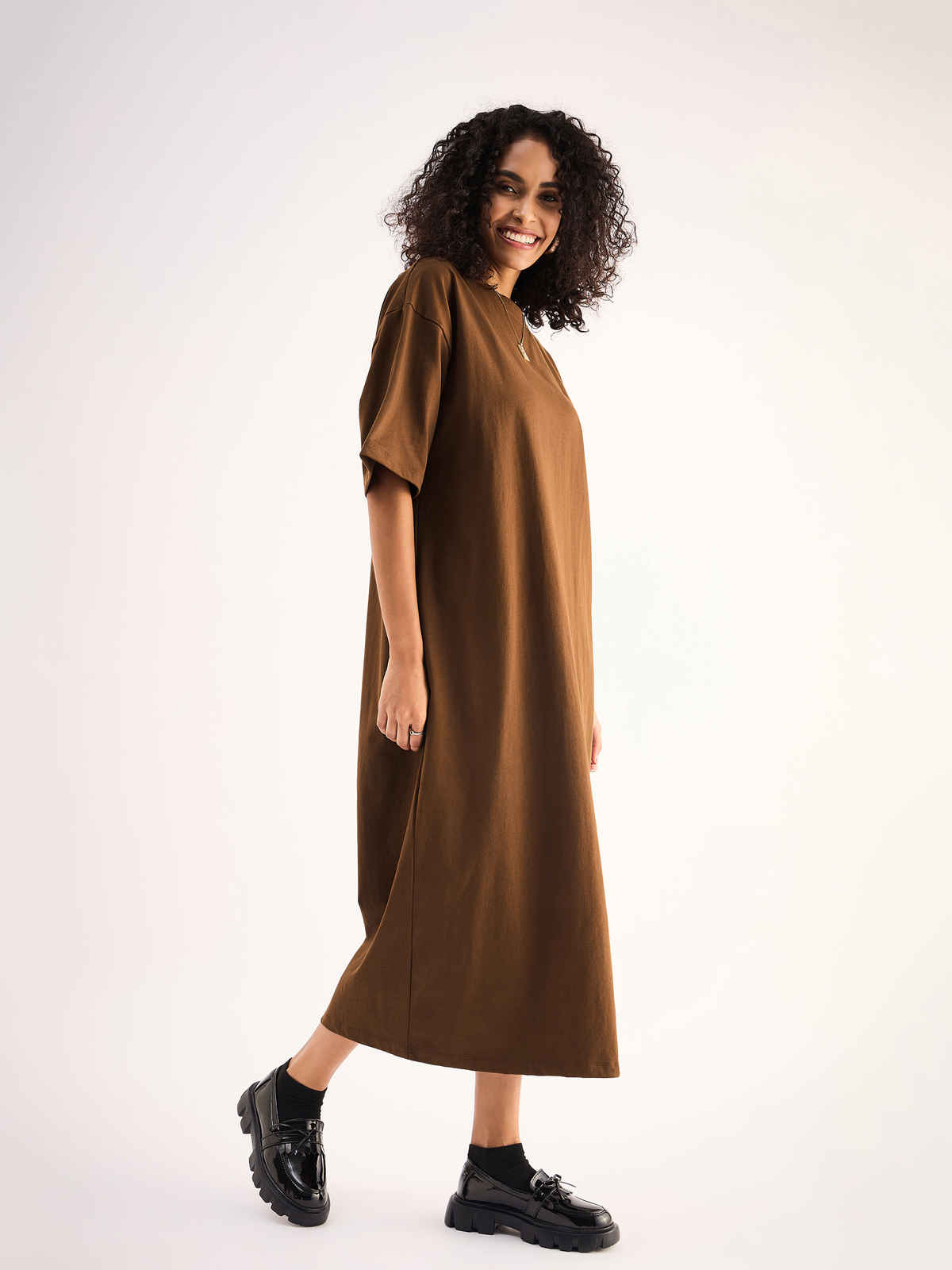 SASSAFRAS Women's Basics Oversized T-Shirt Dress | Brown - M