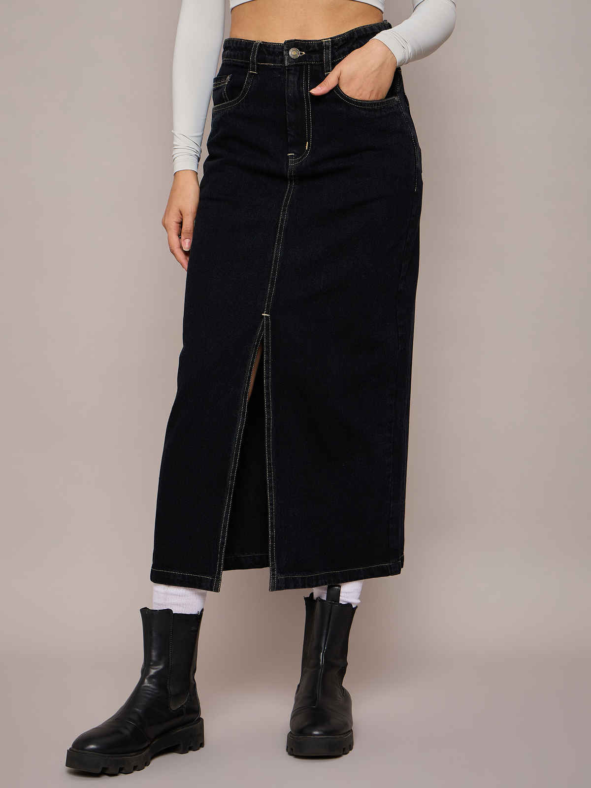SASSAFRAS Women's Basics Denim Front Slit Midi Skirt | Black - XL
