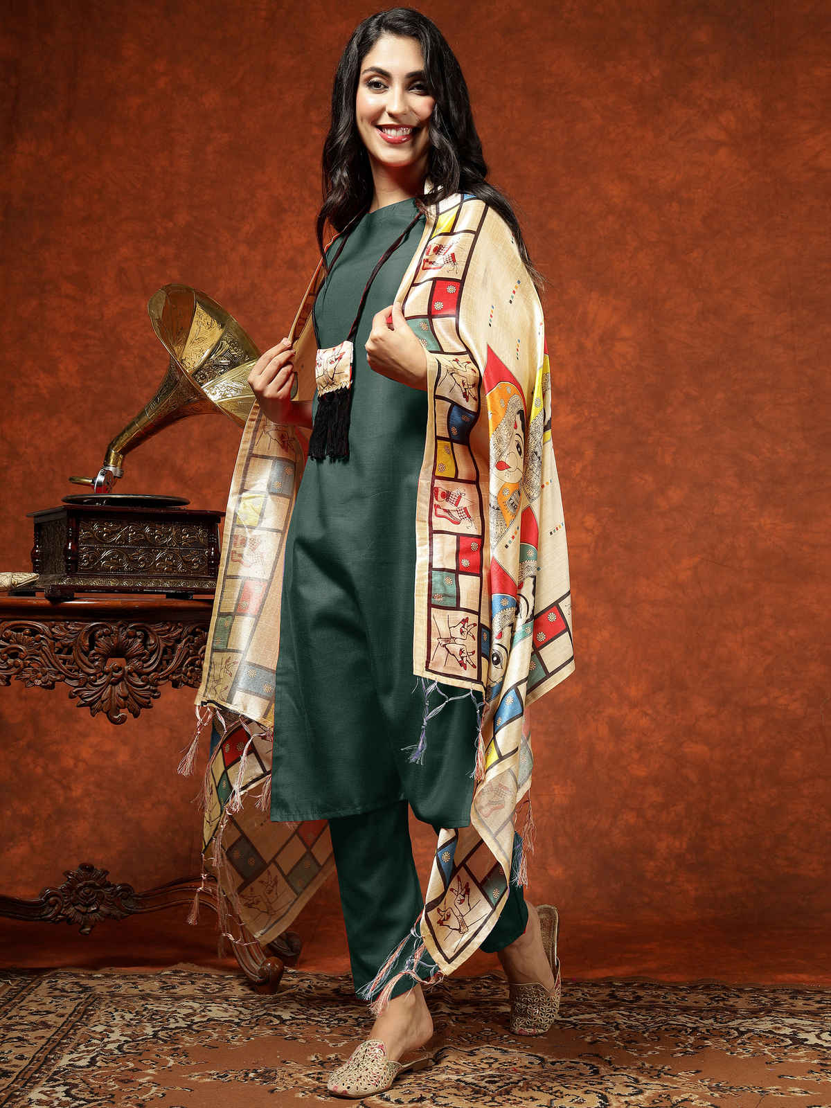 Youthnic Women's Cotton Blend Kurta Set with Attached Neck Piece | Bottle Green | L