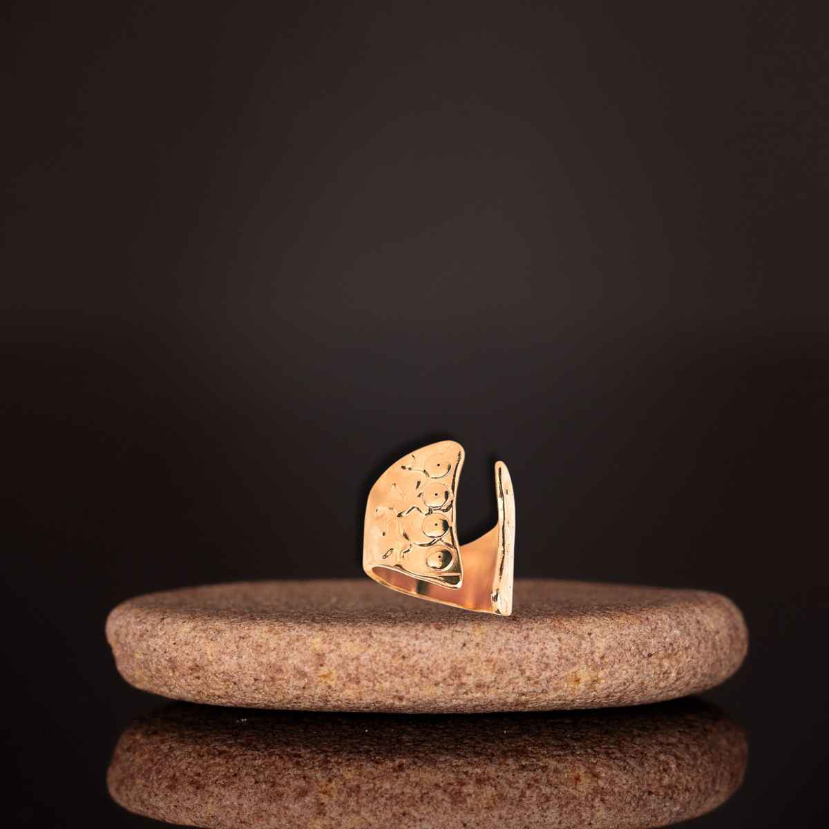 Prita By Priyaasi Gold-Plated Adjustable Statement Finger Ring