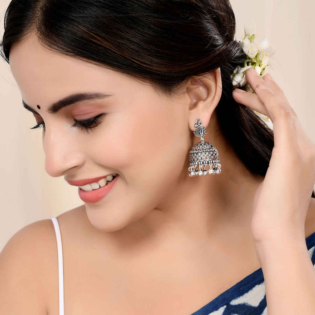 Voylla Morni Mayukkhi Jhumka