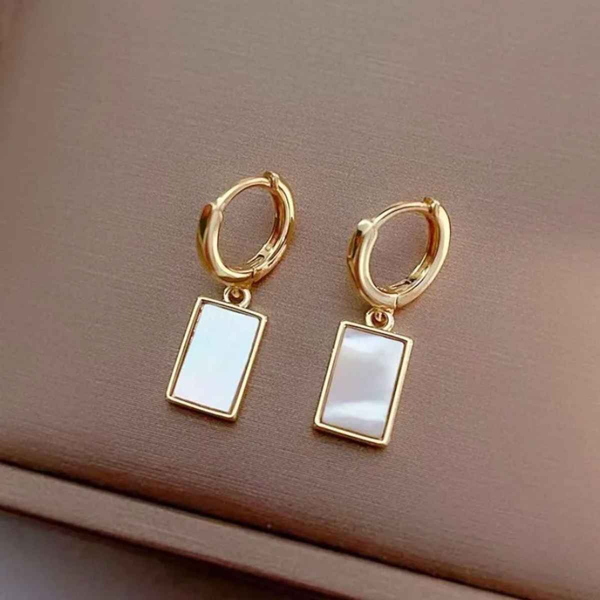 Just Lil Things Geometric Hoop Earrings | jltz0081
