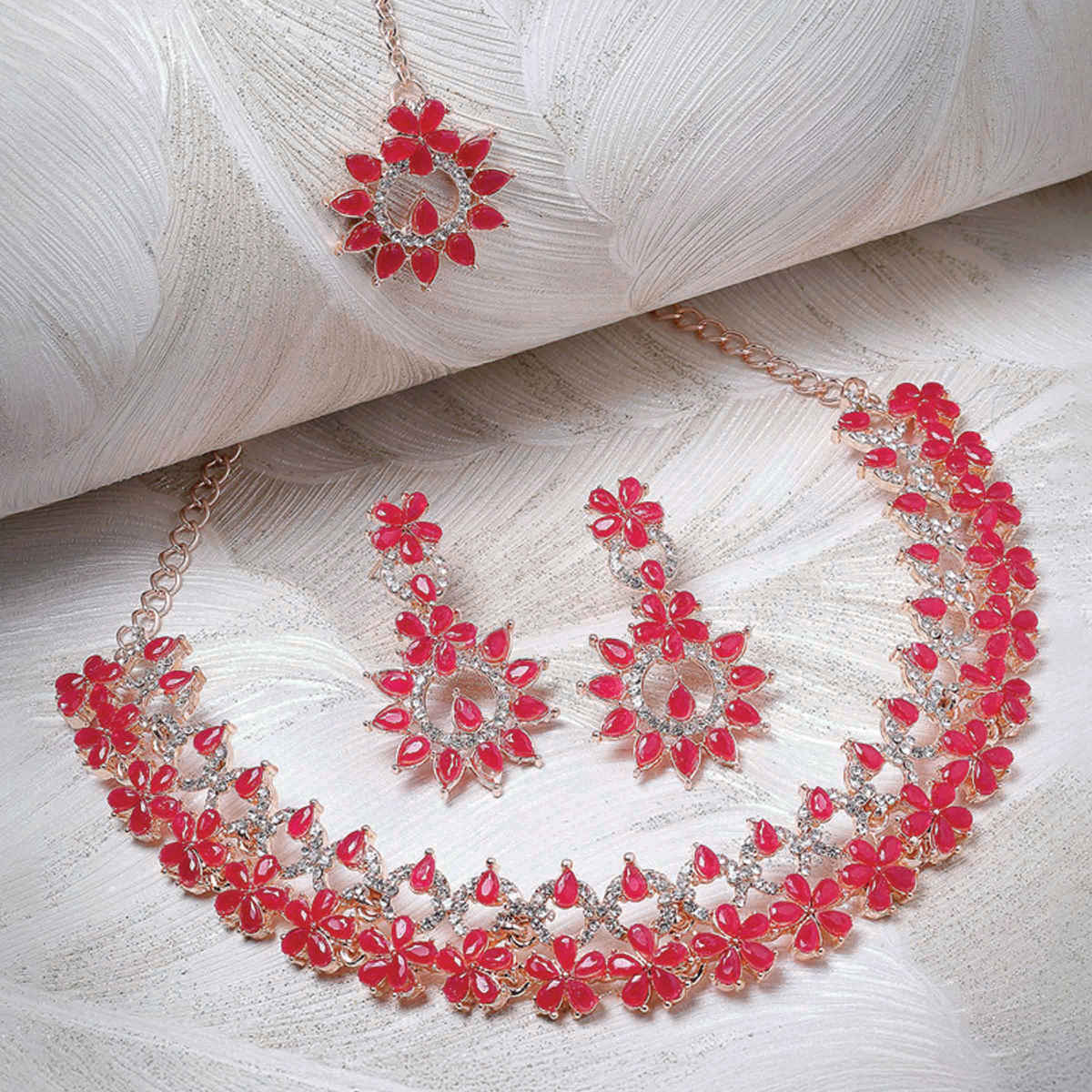 Sukkhi Glossy Gold Plated Rani Pink Kundan & Beads Studded Floral Choker Necklace Set