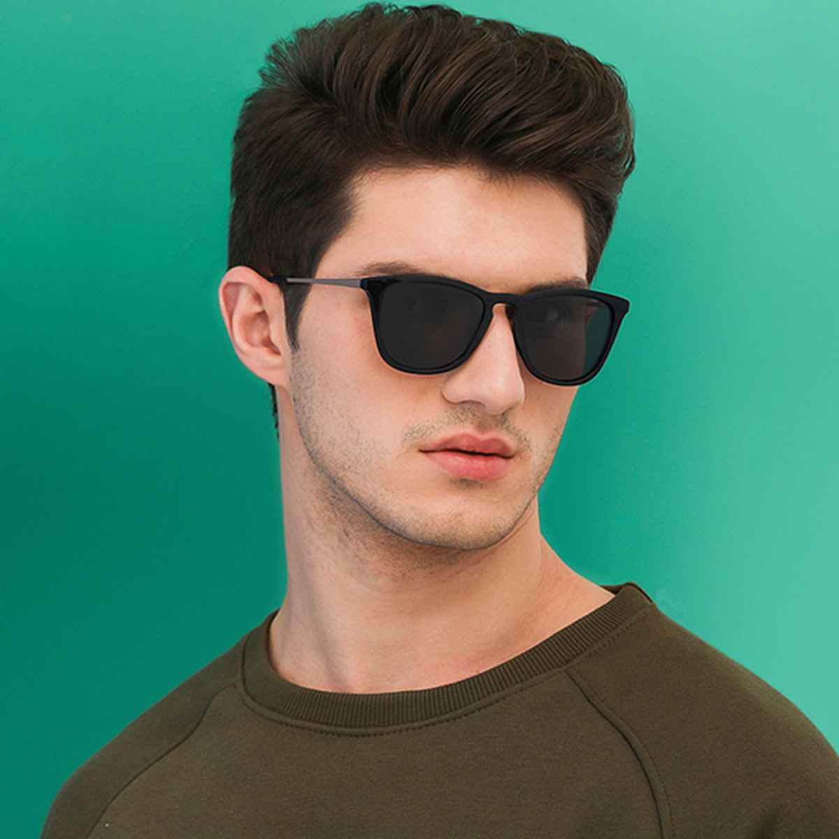 Vincent Chase By Lenskart Unisex Solid Polycarbonate Wayfarer Sunglasses | Black - L