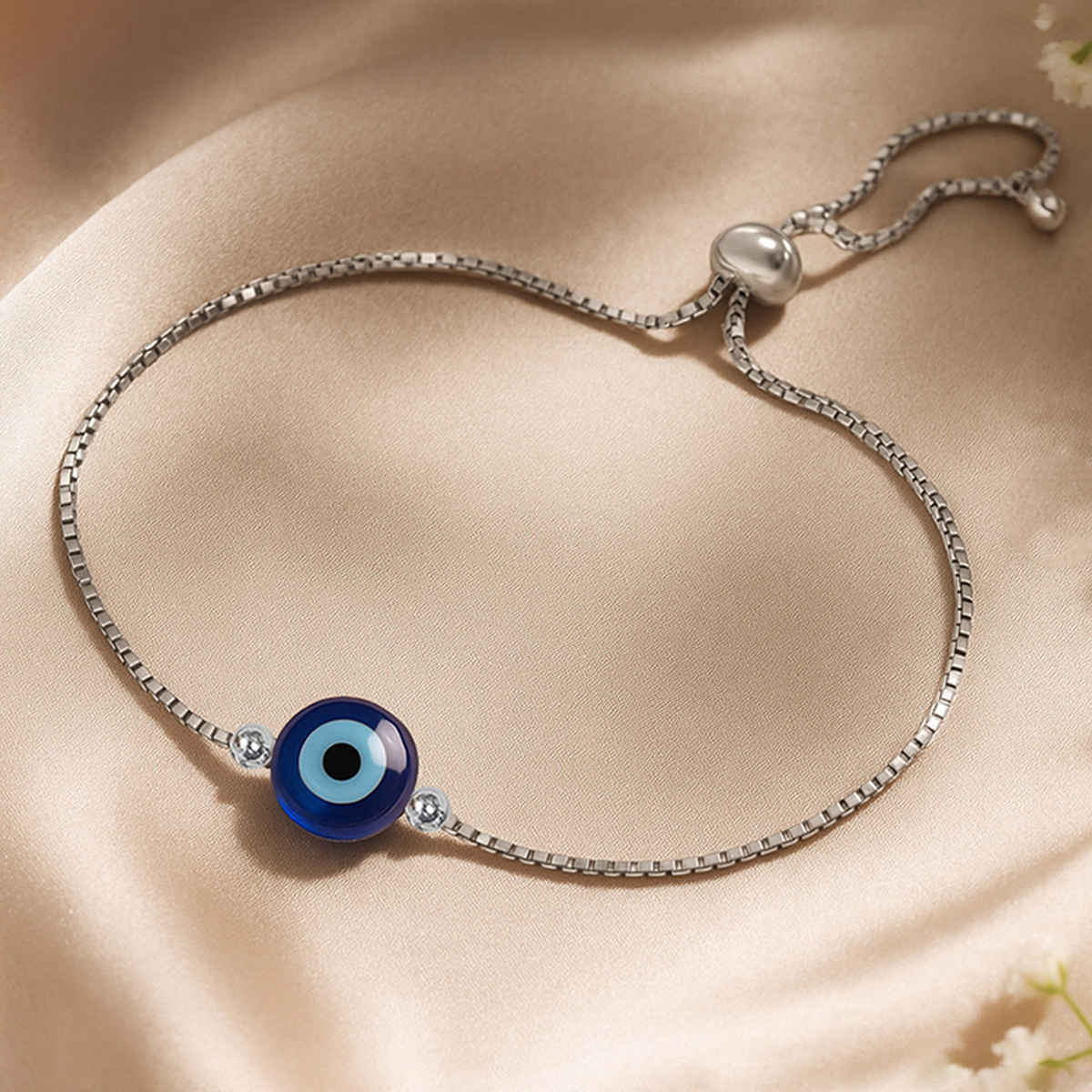 Unniyarcha 92.5 Silver Single Evil Eye Bracelet