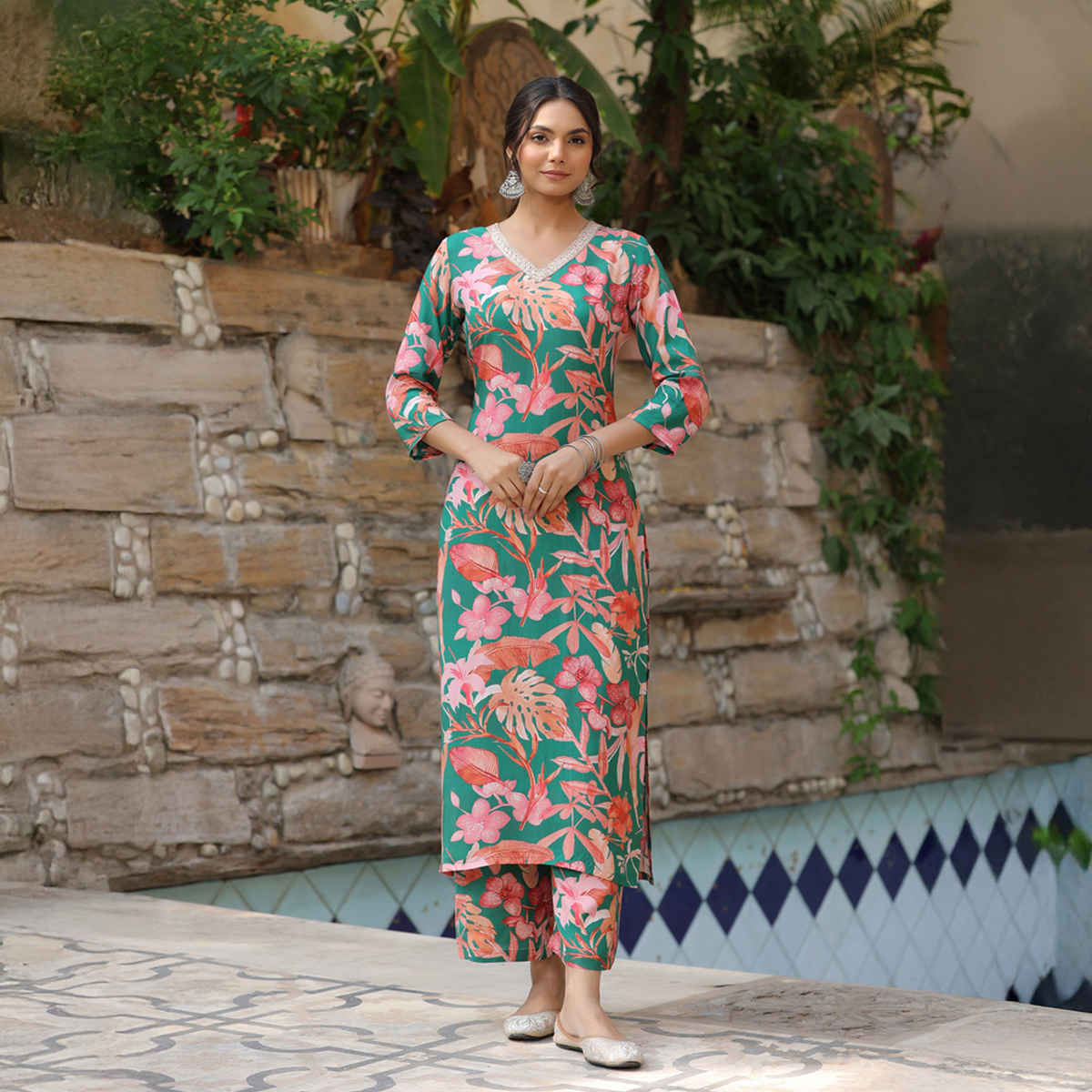 GoSriKi Women's Rayon Blend Straight Printed Kurta with Palazzo | CHINKI | Green - XL