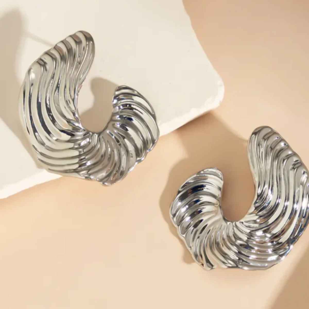 Just Lil Things Irregular Abstract Gold Pin Earrings | jltz0064