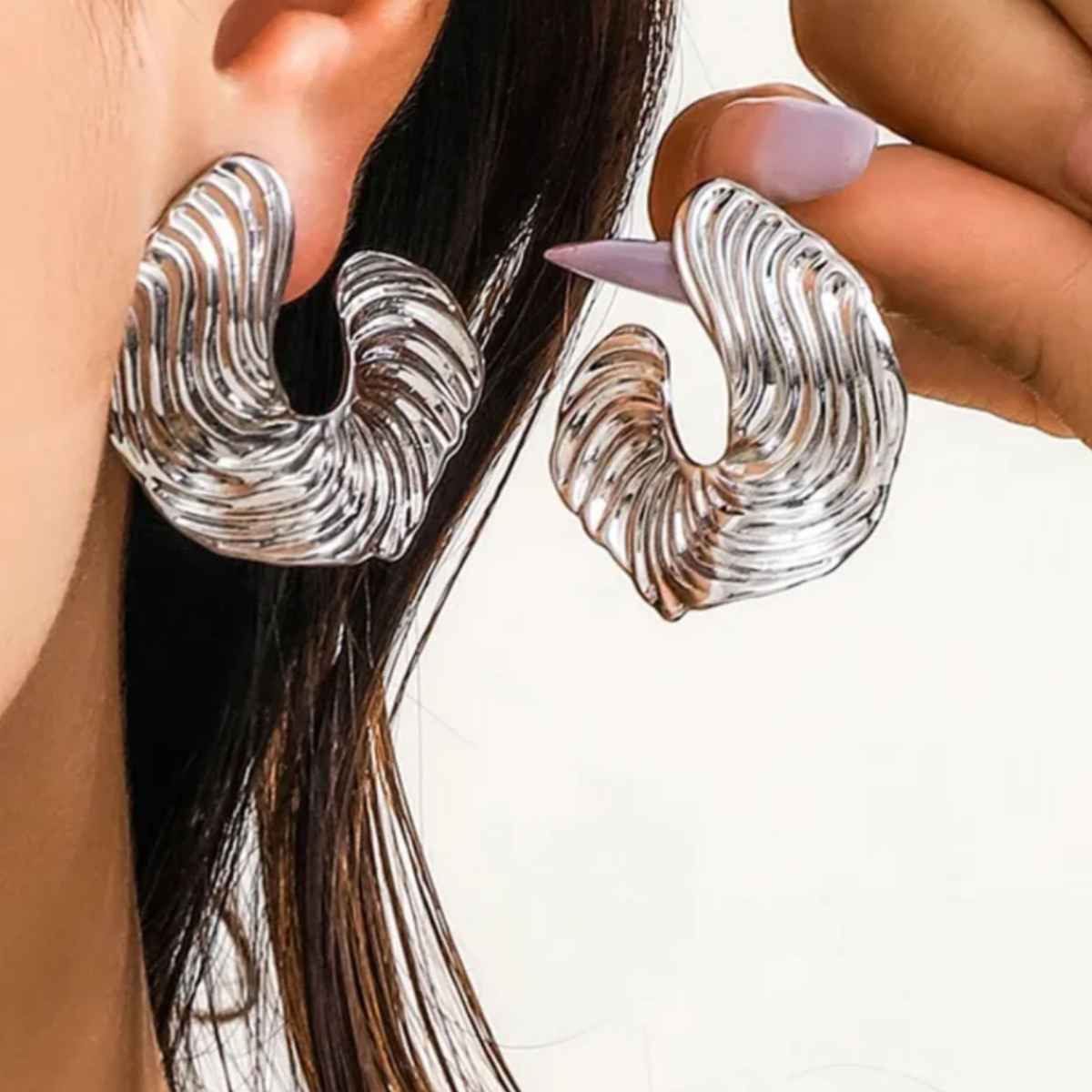 Just Lil Things Irregular Abstract Gold Pin Earrings | jltz0064