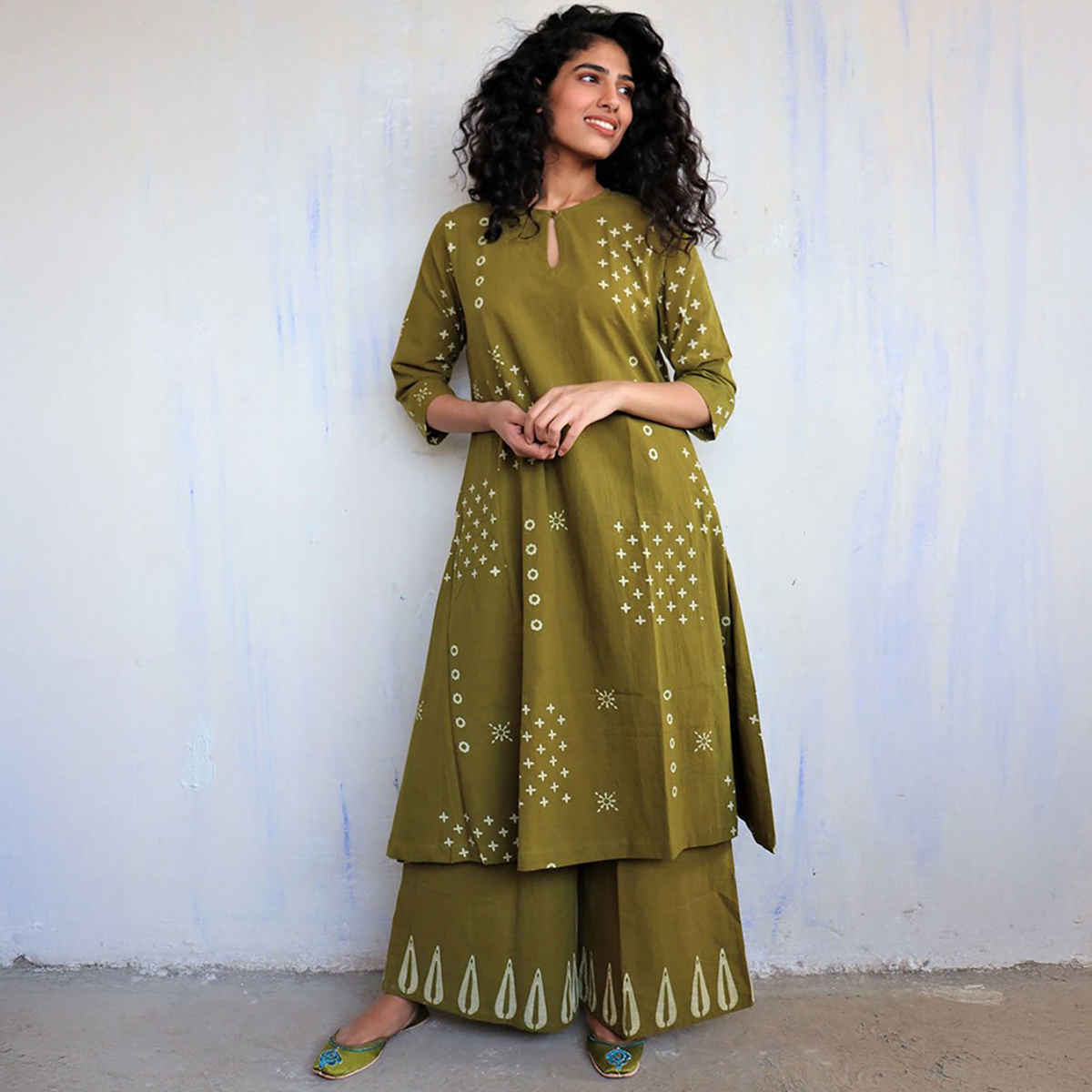 GoSriKi Women's Viscose Rayon Straight Printed Kurta with Palazzo | CHAURYA | Mehandi - L