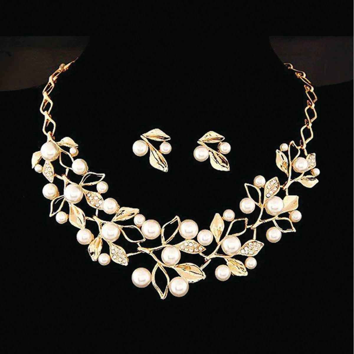YouBella Stylish Latest Design Necklace Set Jewellery Set for Women (Golden)
