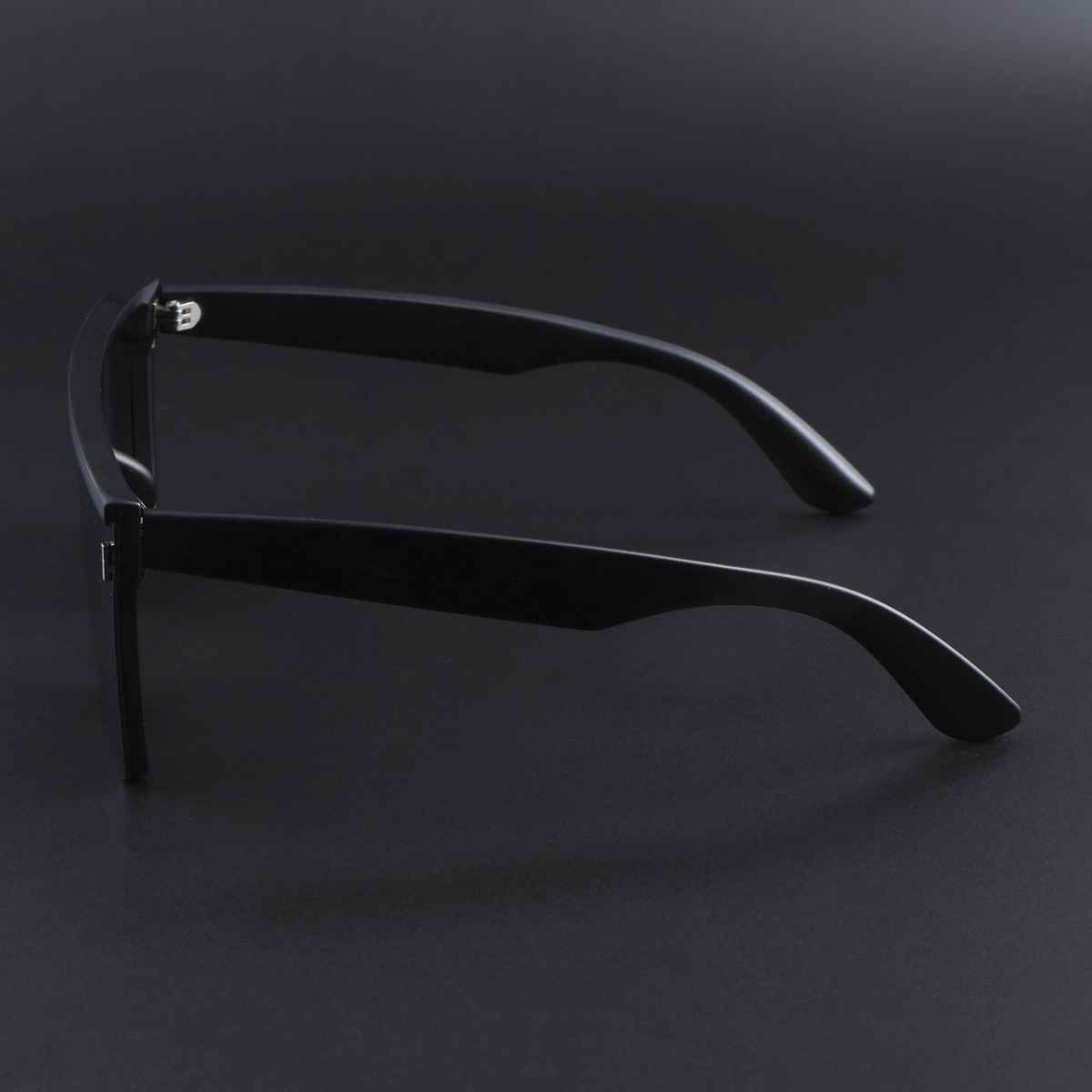 Voyage Unisex Wayfarer Sunglasses | Black - L