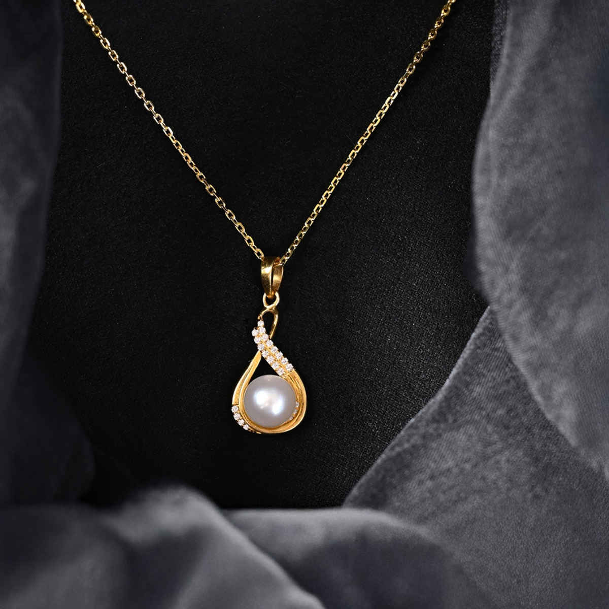 Clara 925 Sterling Silver Esin Real Pearl Pendant Chain Necklace | Gold Plated | Swiss Zirconia