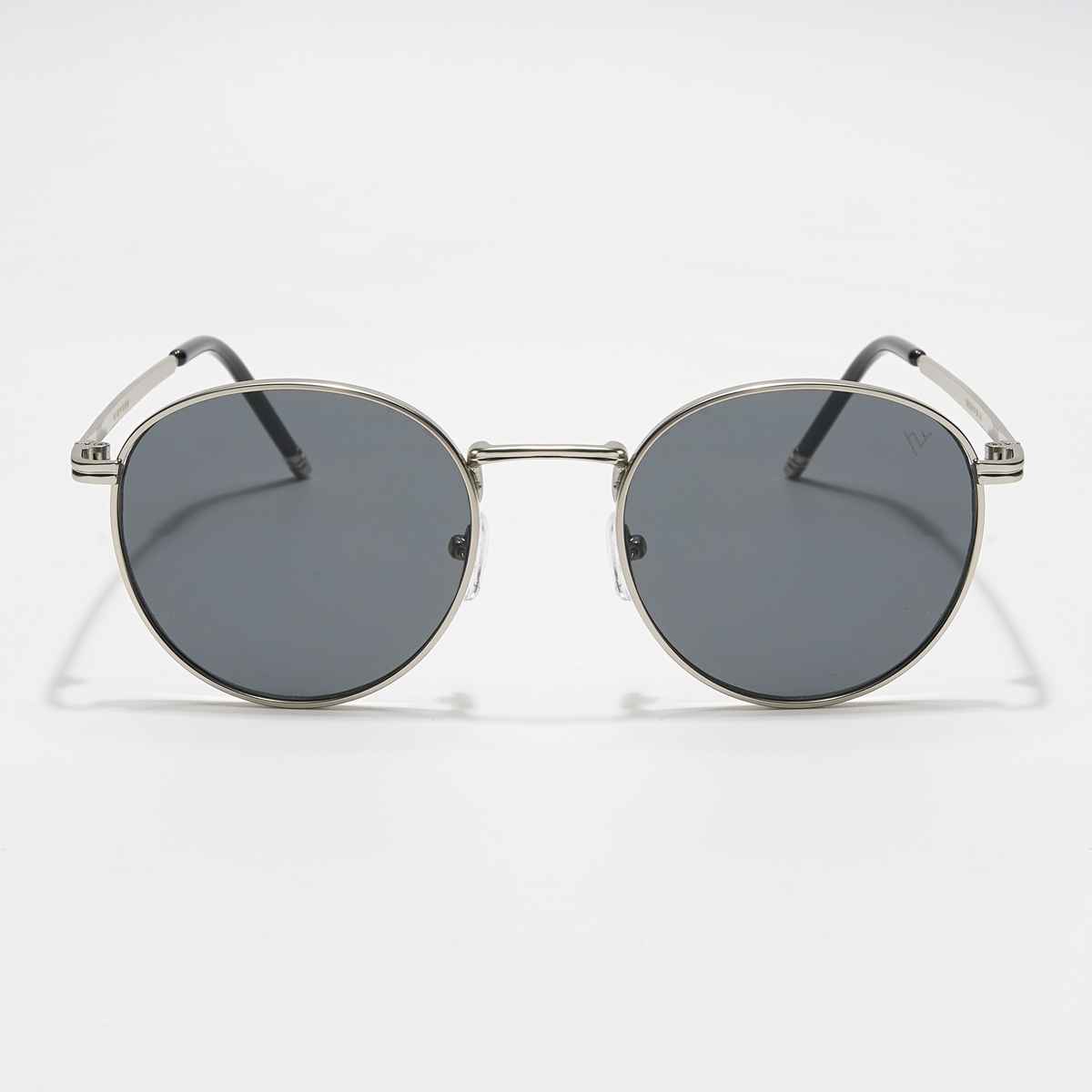 Voyage Sylis Round Sunglasses | Black & Silver | MG3622