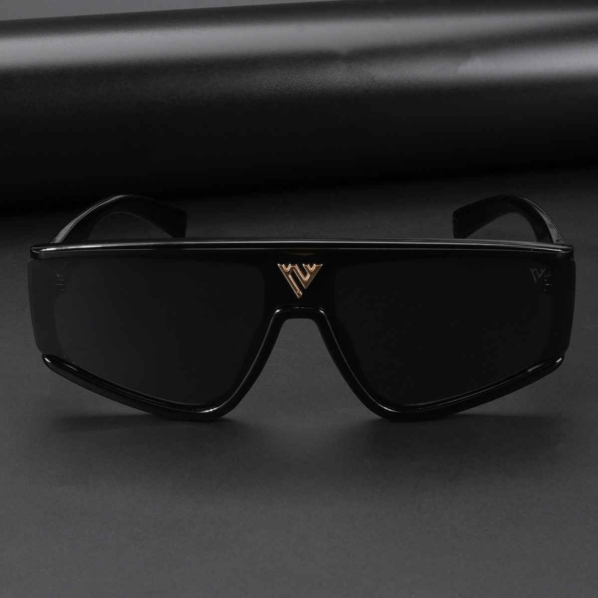 Voyage Unisex Sunglasses | Black - Free Size