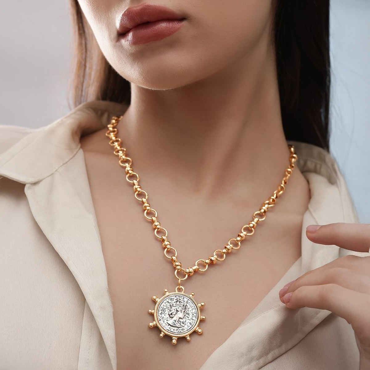 Rubans Voguish 22K Gold plated Link Chain Sunburst Charm Statement copper necklace