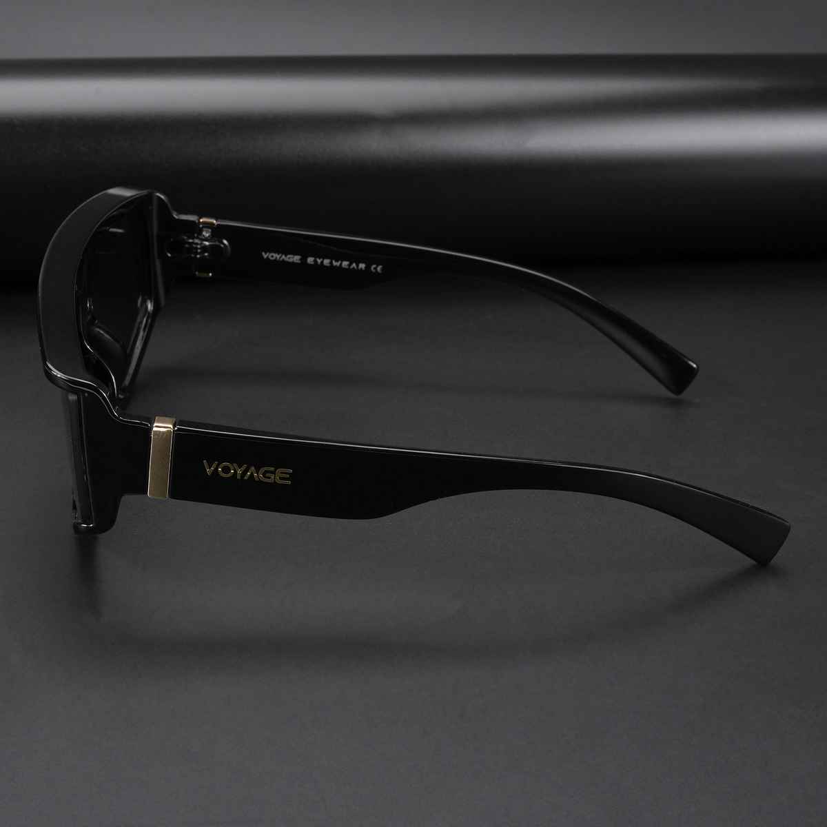 Voyage Unisex Sunglasses | Black - Free Size