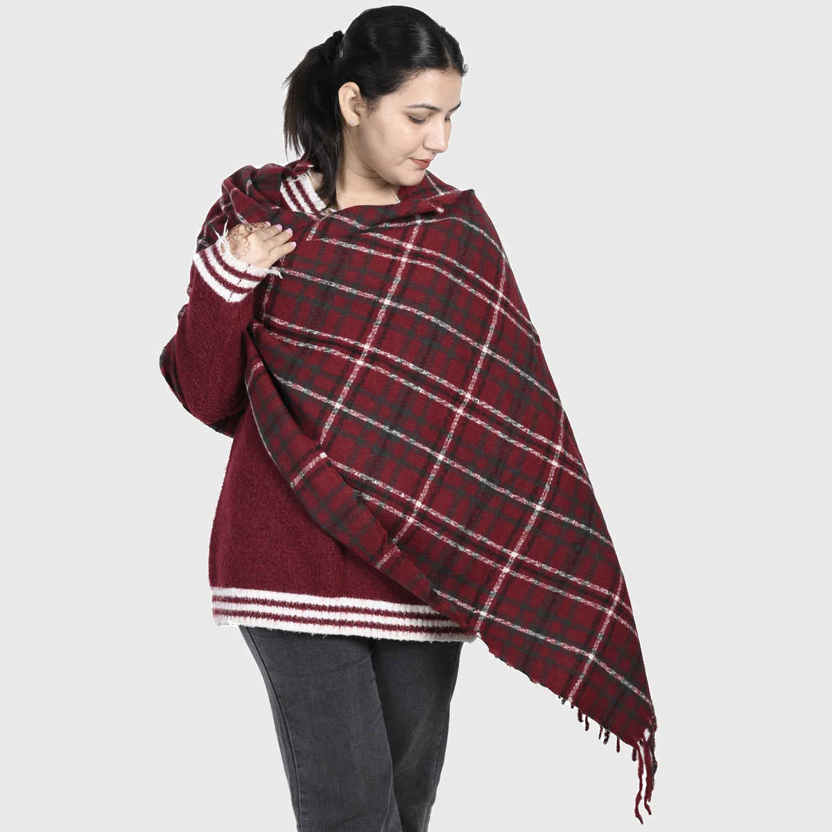 Calvadoss Women's Checked Stole With Fringed Border | STL1534 | Maroon