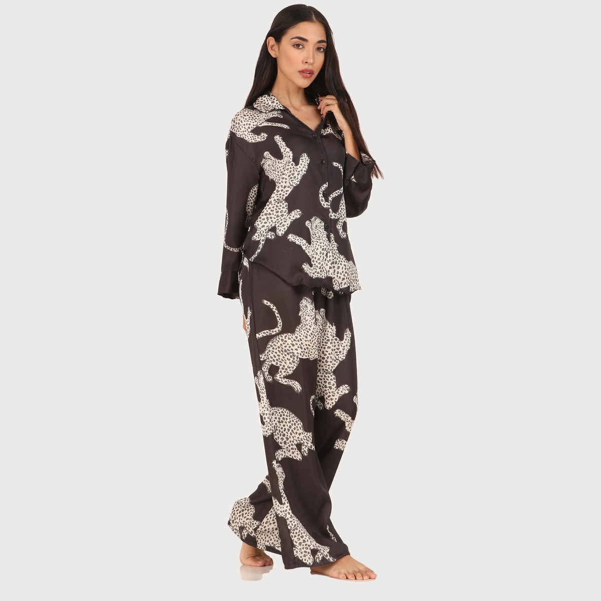 Masha Women's Cheetah Black Oversized Pajamas | Set | M