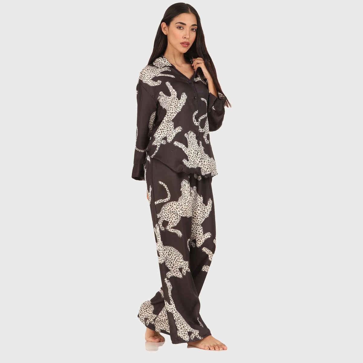 Masha Women's Cheetah Black Oversized Pajamas | Set | S