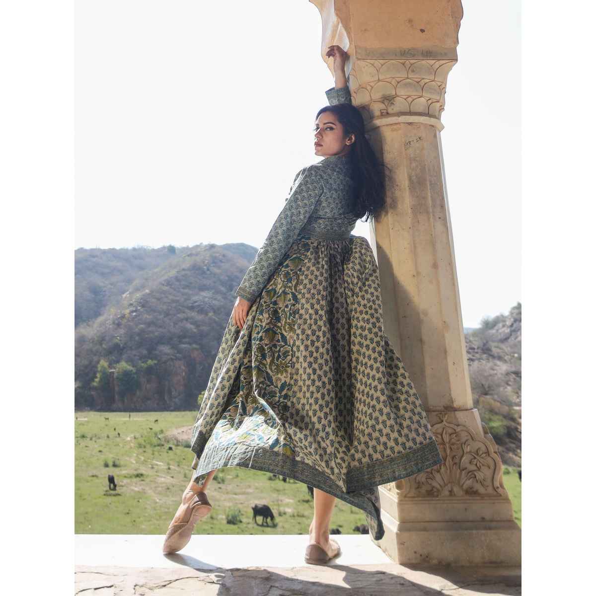 Divena Women s Block Print Mulmul Kurta | DK0571 | Blue - M