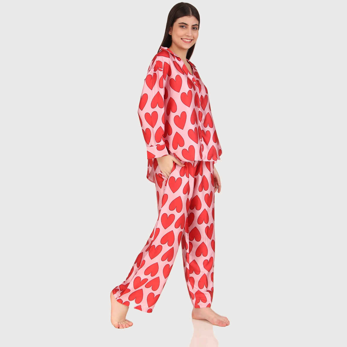 Masha Women's All Hearts Oversized Pajamas | Set | M