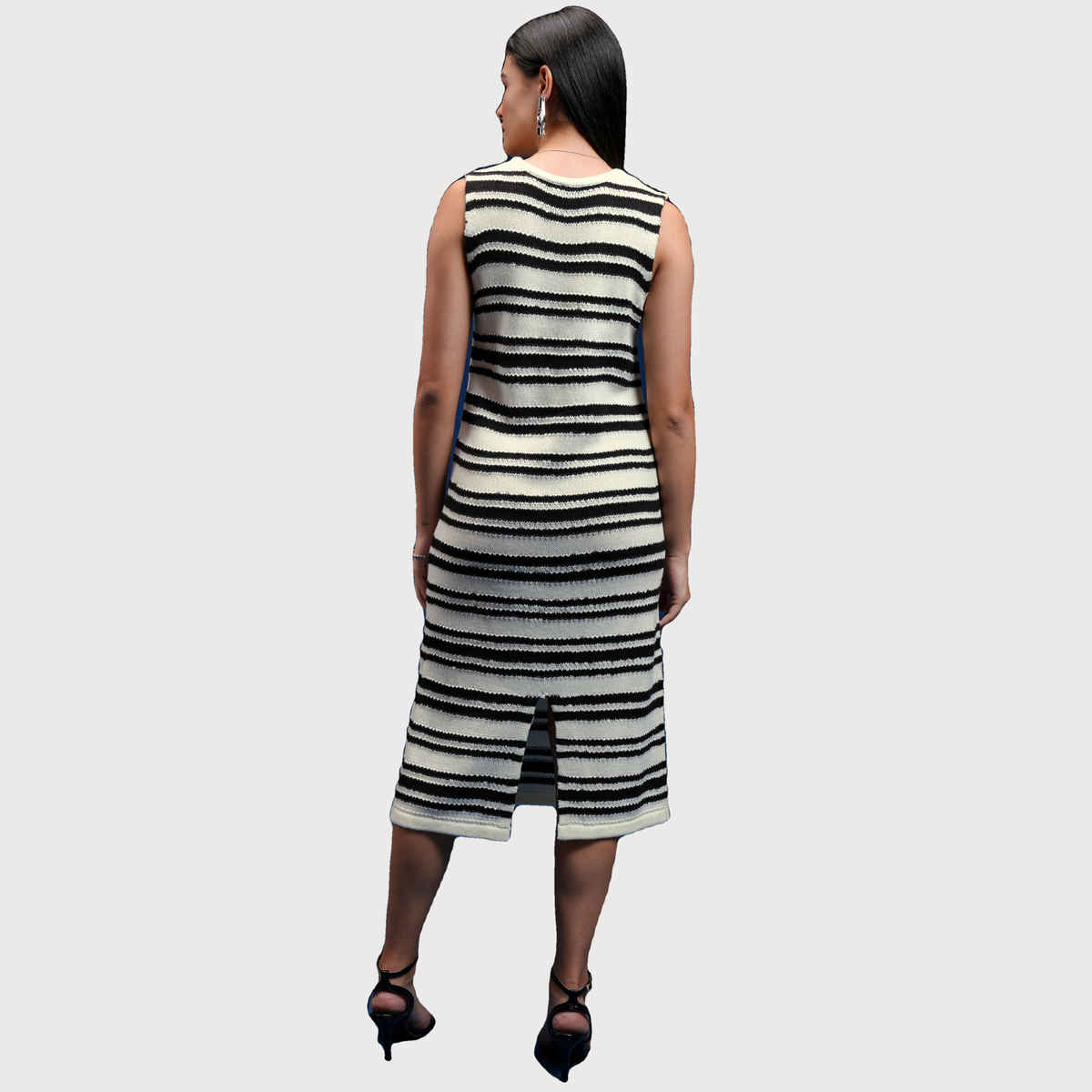 Tokyo Talkies Women's Tofu & Jet Sleveless Striped Sheath Sweater Dress | Black - XL