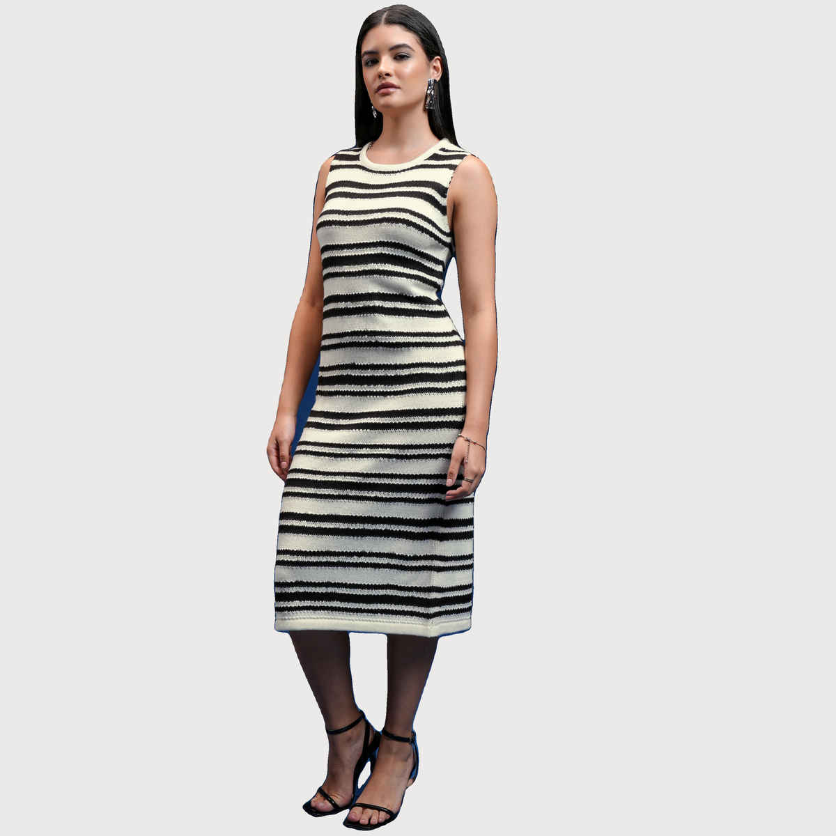 Tokyo Talkies Women's Tofu & Jet Black Sleveless Striped Sheath Sweater Dress | Black - L