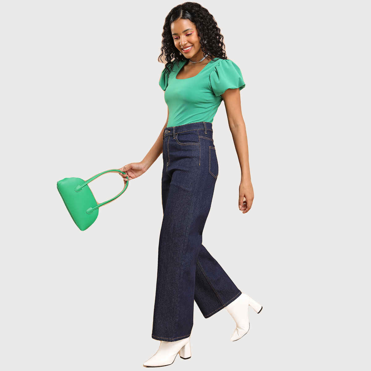 Tokyo Talkies Women's Mid-Raise Clean Look Flared Fit Jeans - 28