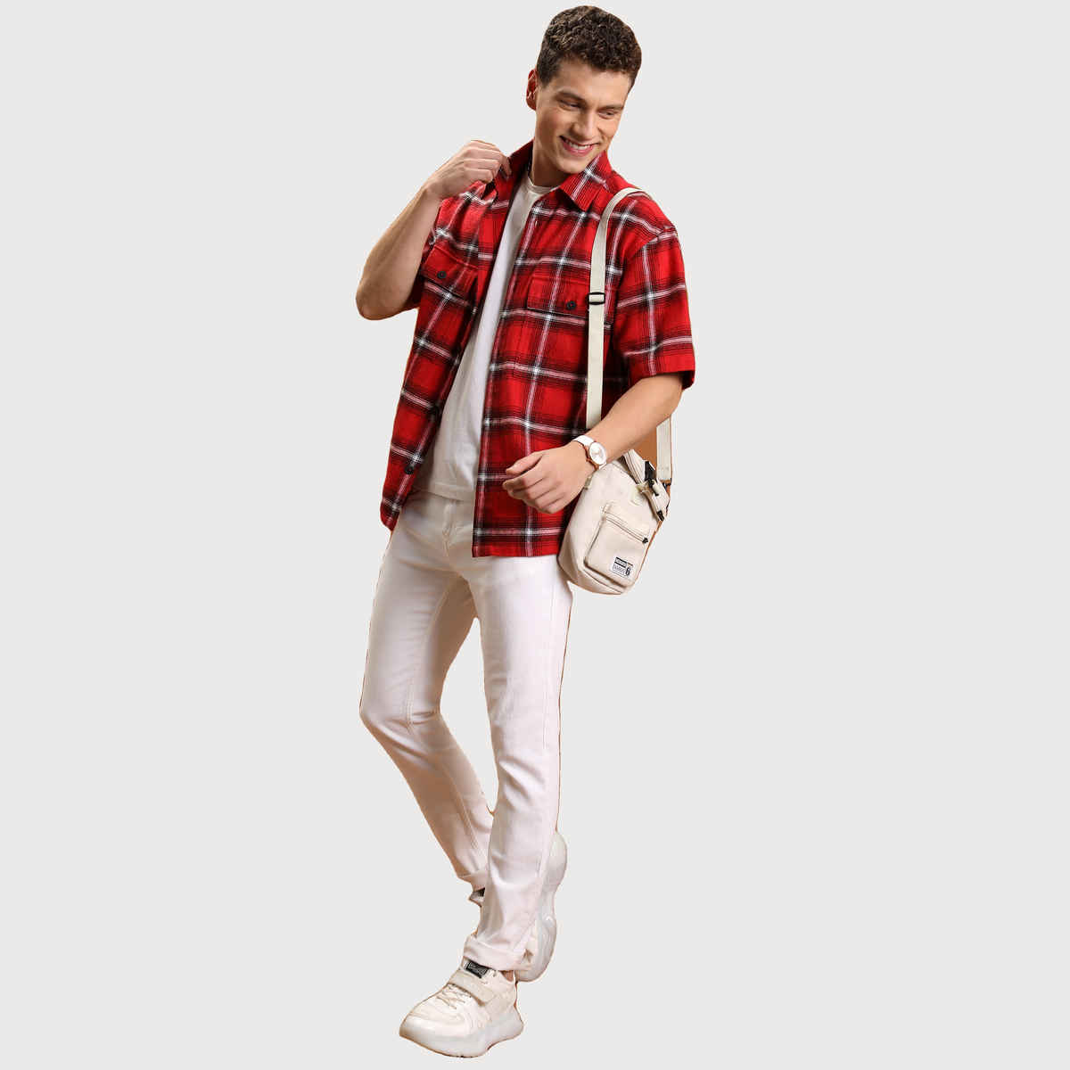 Highlander Men's Straight Fit Mid-Rise Light Shade Clean Look Stretchable Jeans | White - 38