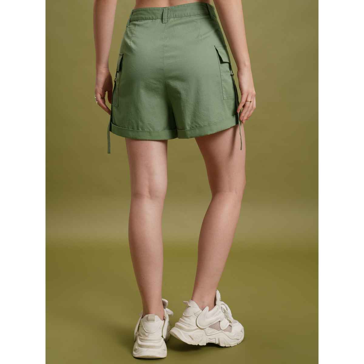 Tokyo Talkies Women's Mid Rise Cotton Shorts | Green - 32