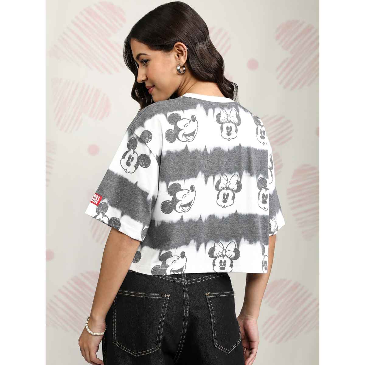 Tokyo Talkies Women's Disney Mickey & Minnie Boxy Fit Cropped T-shirt | Black - L