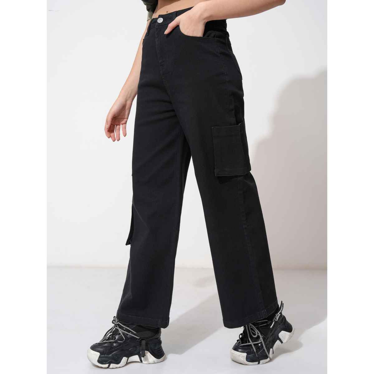 Tokyo Talkies Women's Wide Leg Cargo Stretchable Jeans - 32