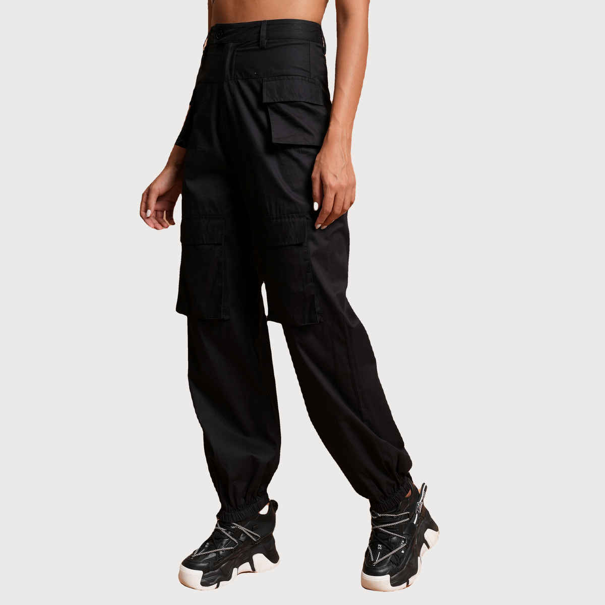 Tokyo Talkies Women's High-Rise Cotton Cargos | Black - 32