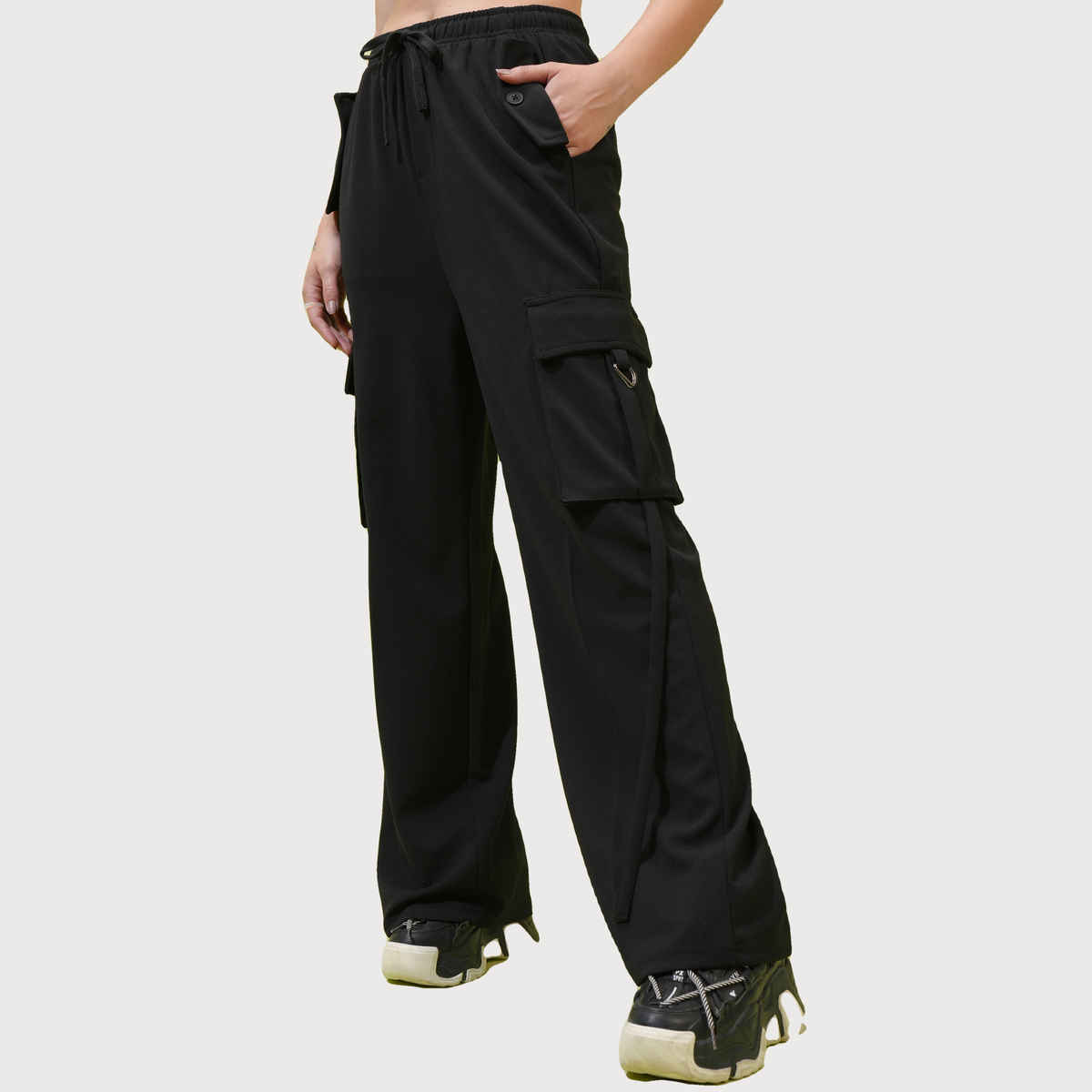 Tokyo Talkies Women's Solid Straight Fit Cargo Pant | Black - 34