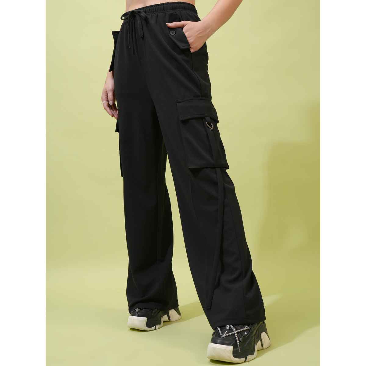 Tokyo Talkies Women's Solid Straight Fit Cargo Pant | Black - 32