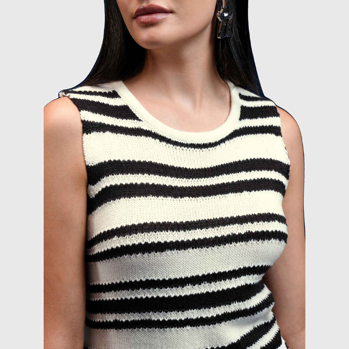 Tokyo Talkies Women's Tofu & Jet Black Sleveless Striped Sheath Sweater Dress | Black - L