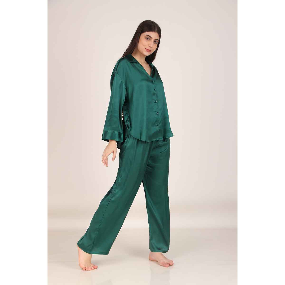 Masha Women's Solid Dark Green Oversized Pajamas | Set | L