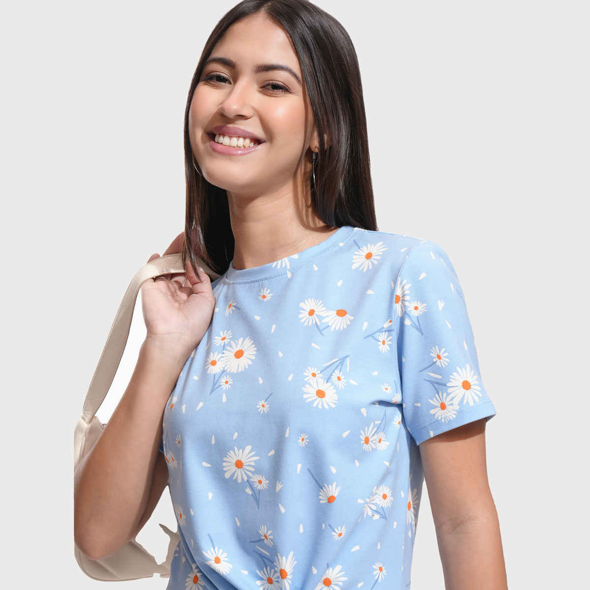 Tokyo Talkies Women's Floral Printed Front Tie Up Crop Top | Blue - M