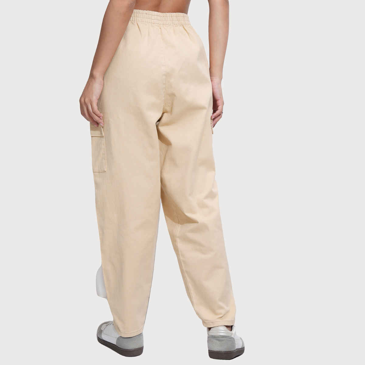 Tokyo Talkies Women's Mid Rise Mom Fit Cargo Trouser | Beige - M