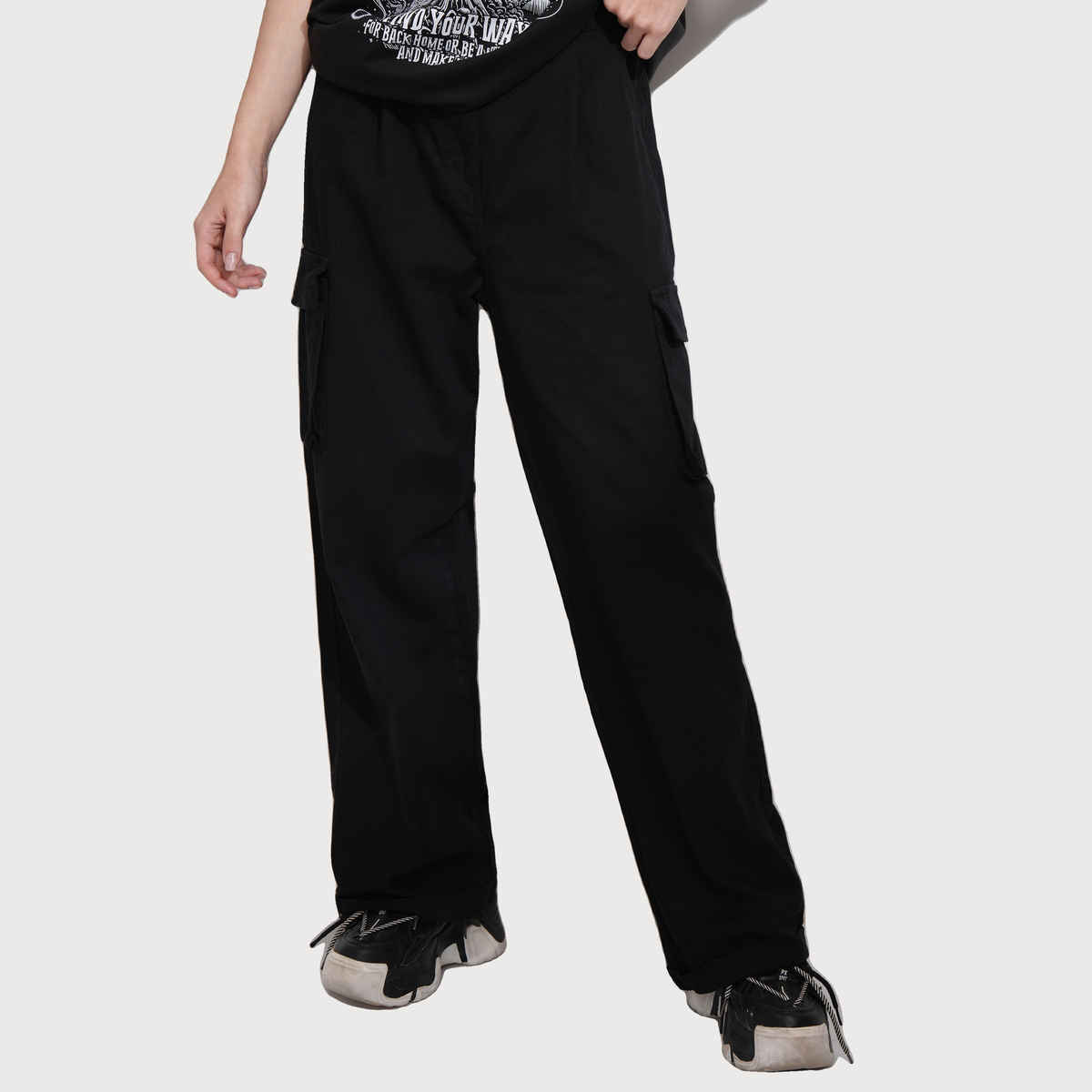 Tokyo Talkies Women's Cargo Wide Leg With Back Elastic Waist Band | Black - L