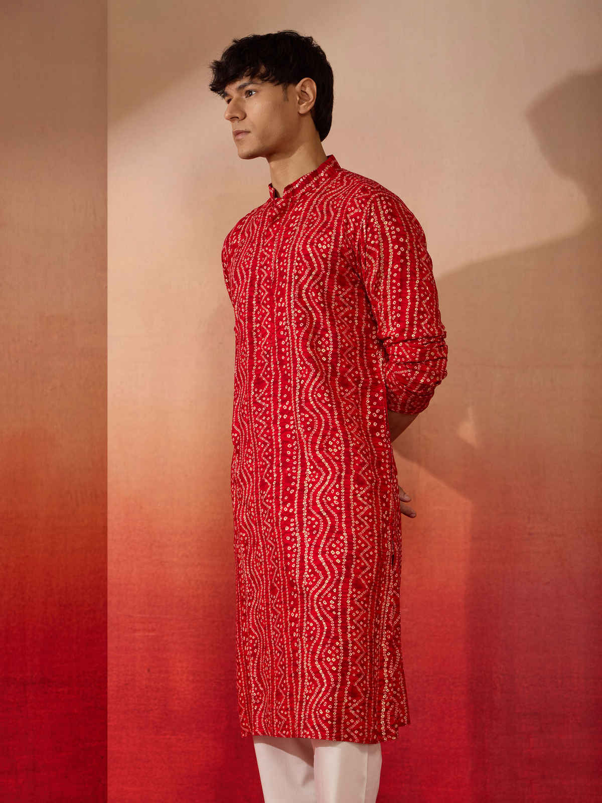 Vastramay Men's Red Bandhani Rayon Kurta | L