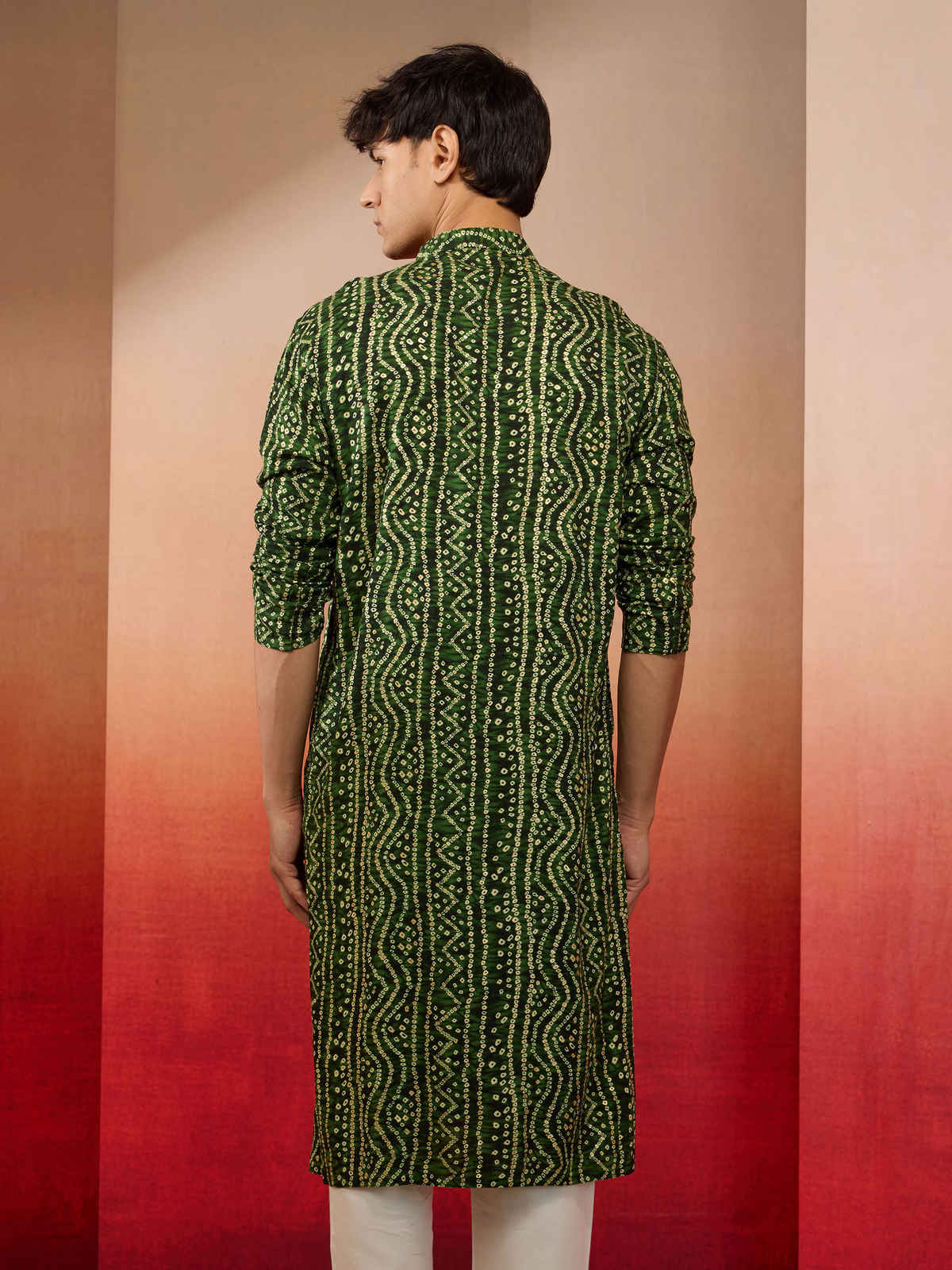 Vastramay Men's Green Bandhani Rayon Kurta | M
