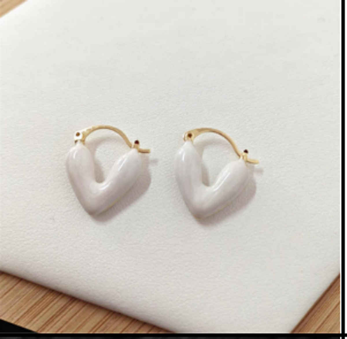 Beautynx White Heart Hoop Earrings | BNX-EAR-0049 - White