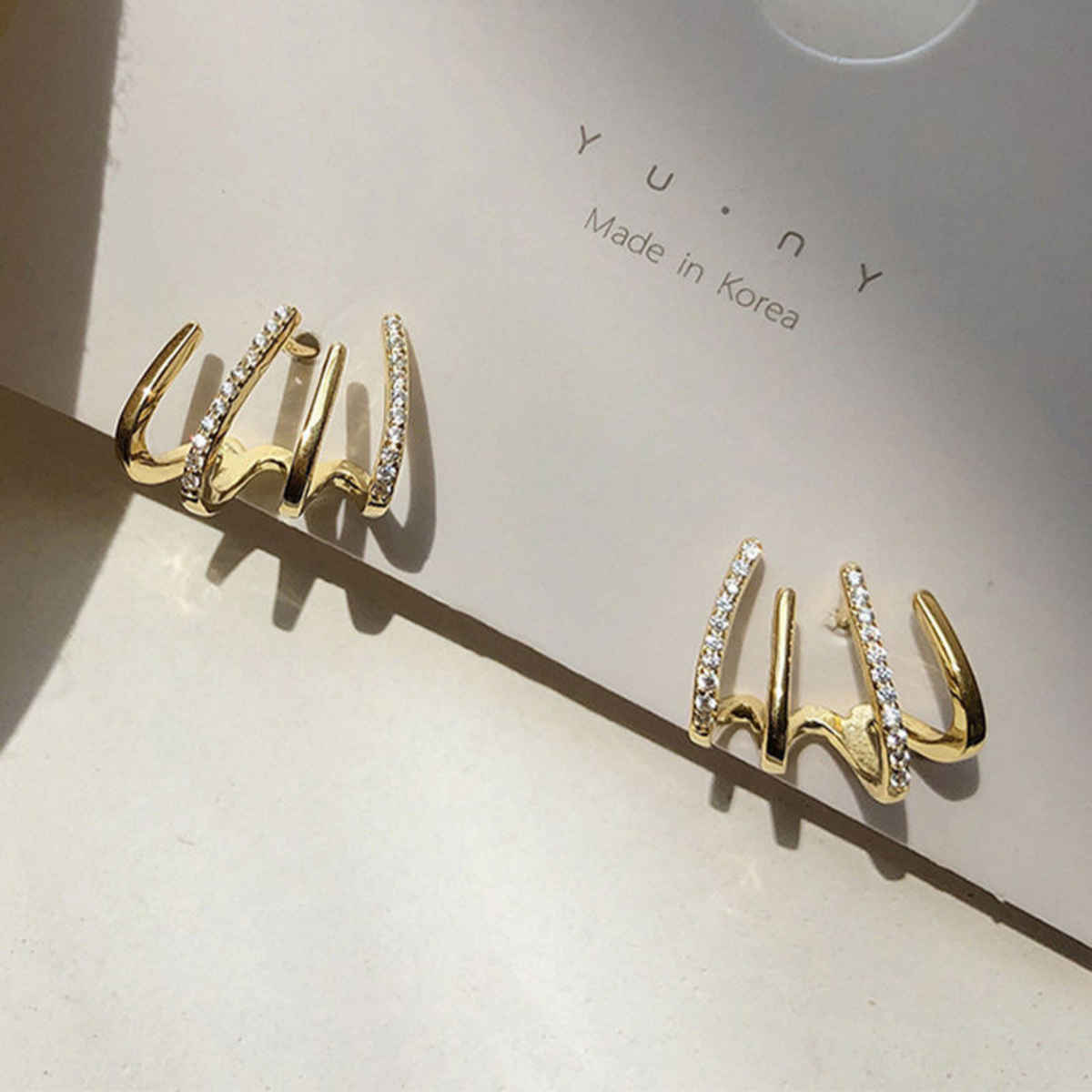 Beautynx Korean Glow Wave Studs Earrings | Gold | BNX-EAR-0001