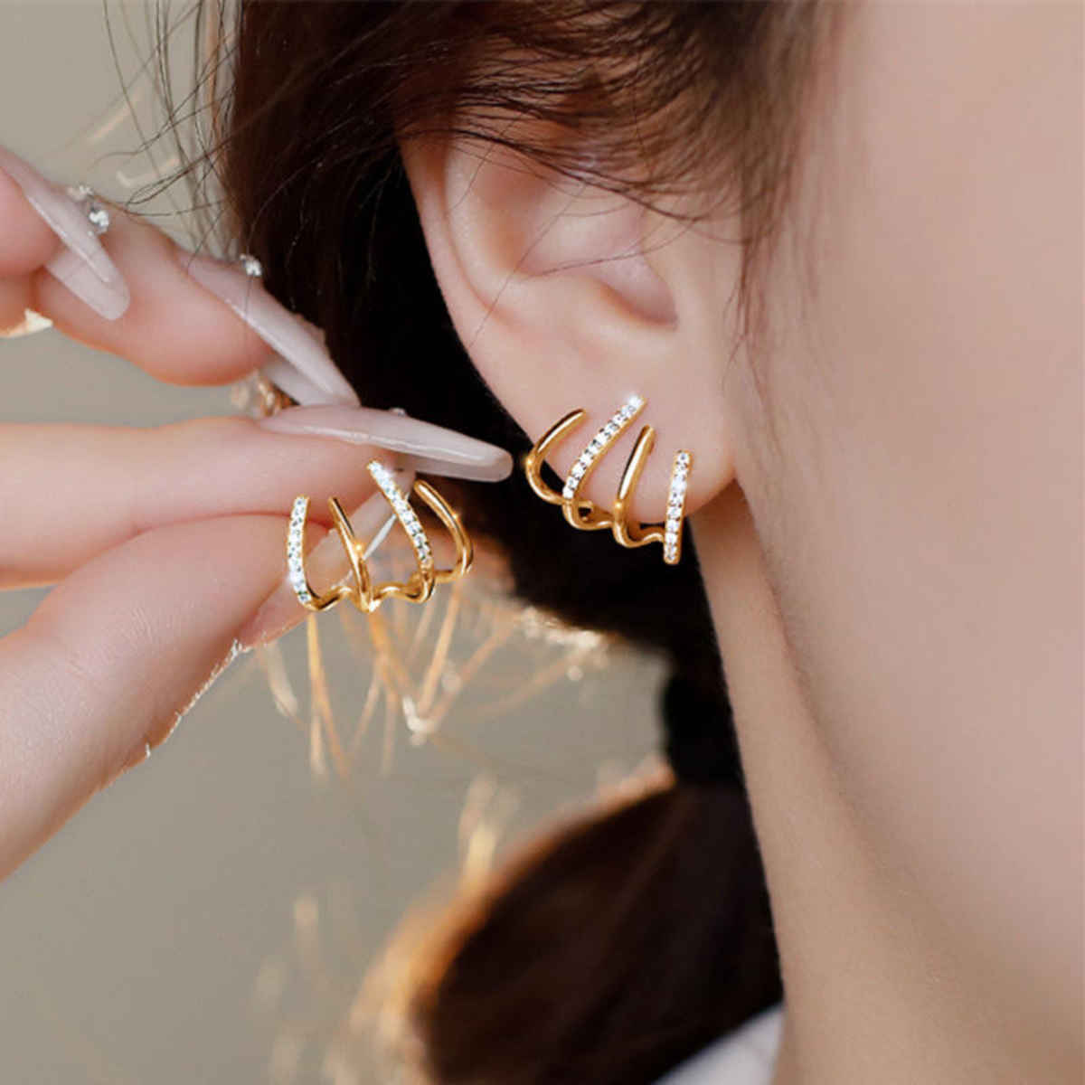 Beautynx Korean Glow Wave Studs Earrings | Gold | BNX-EAR-0001